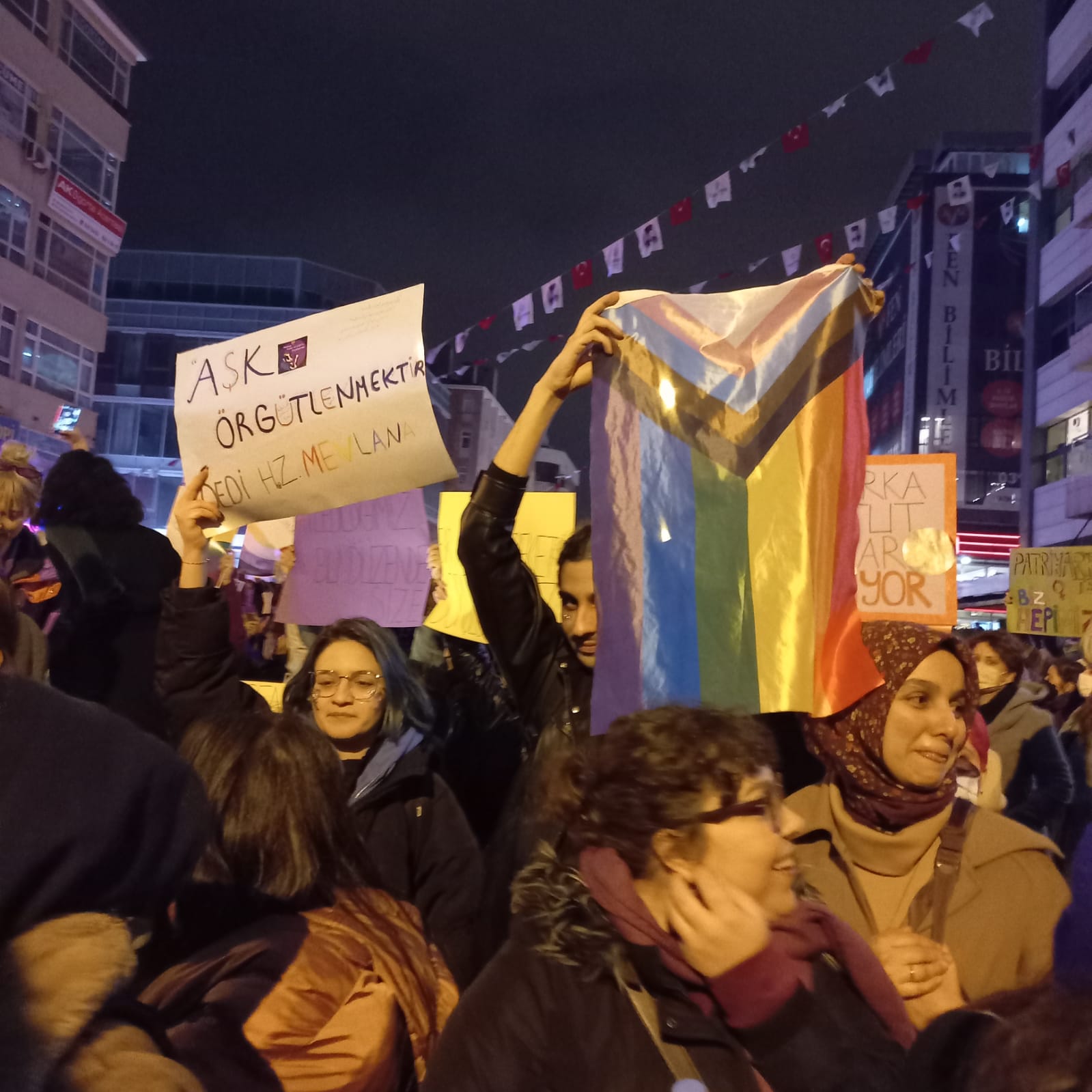 bu-bir-yasam-mucadelesidir-feminist-isyandayiz-4 bu-bir-yasam-mucadelesidir-feminist-isyandayiz-4