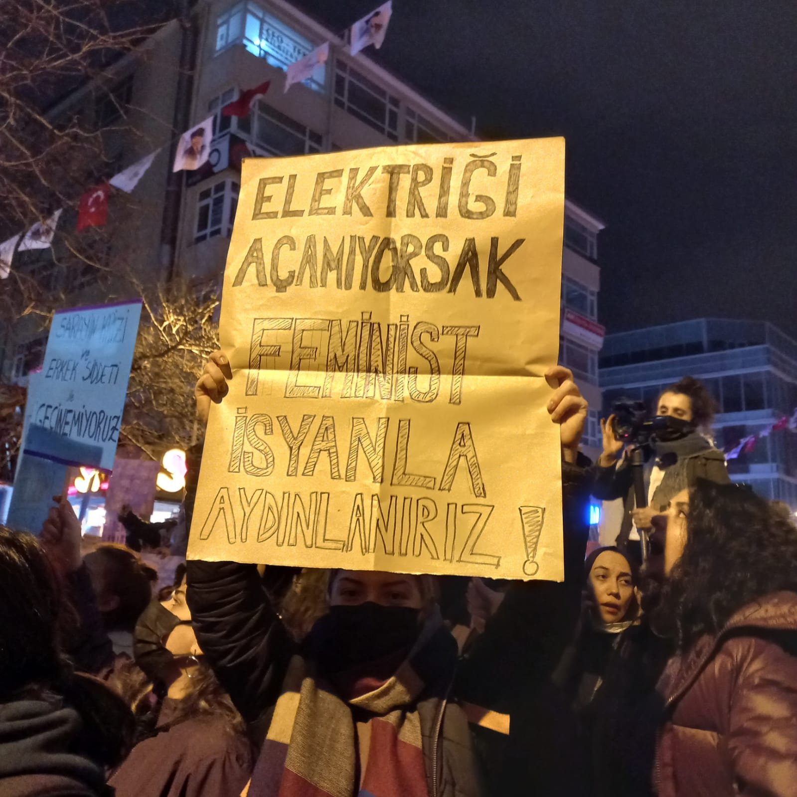 bu-bir-yasam-mucadelesidir-feminist-isyandayiz-5 bu-bir-yasam-mucadelesidir-feminist-isyandayiz-5