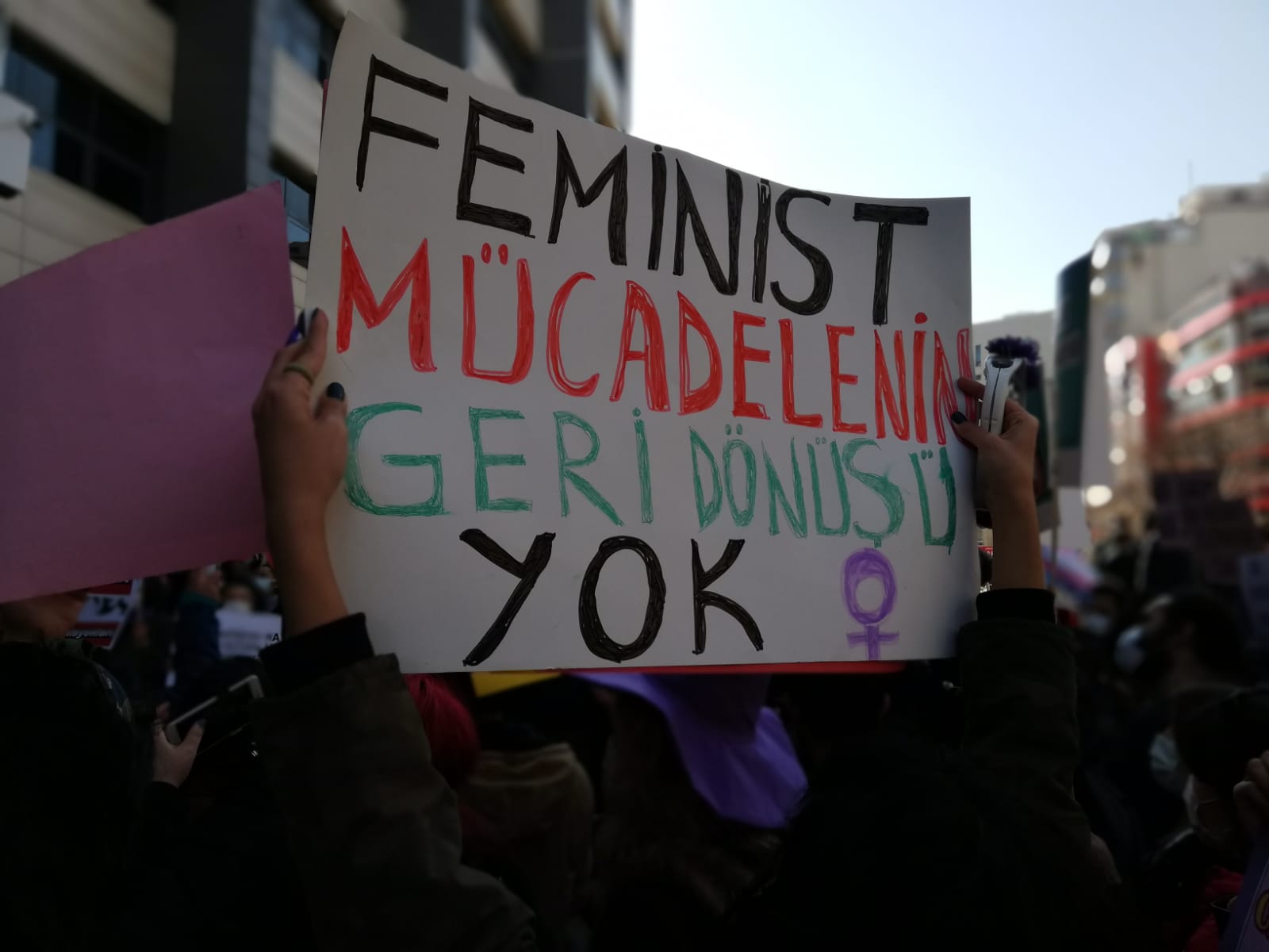 burcin-kalkin-dan-ankara-da-8-mart-gunduz-eylemi-1 burcin-kalkin-dan-ankara-da-8-mart-gunduz-eylemi-1