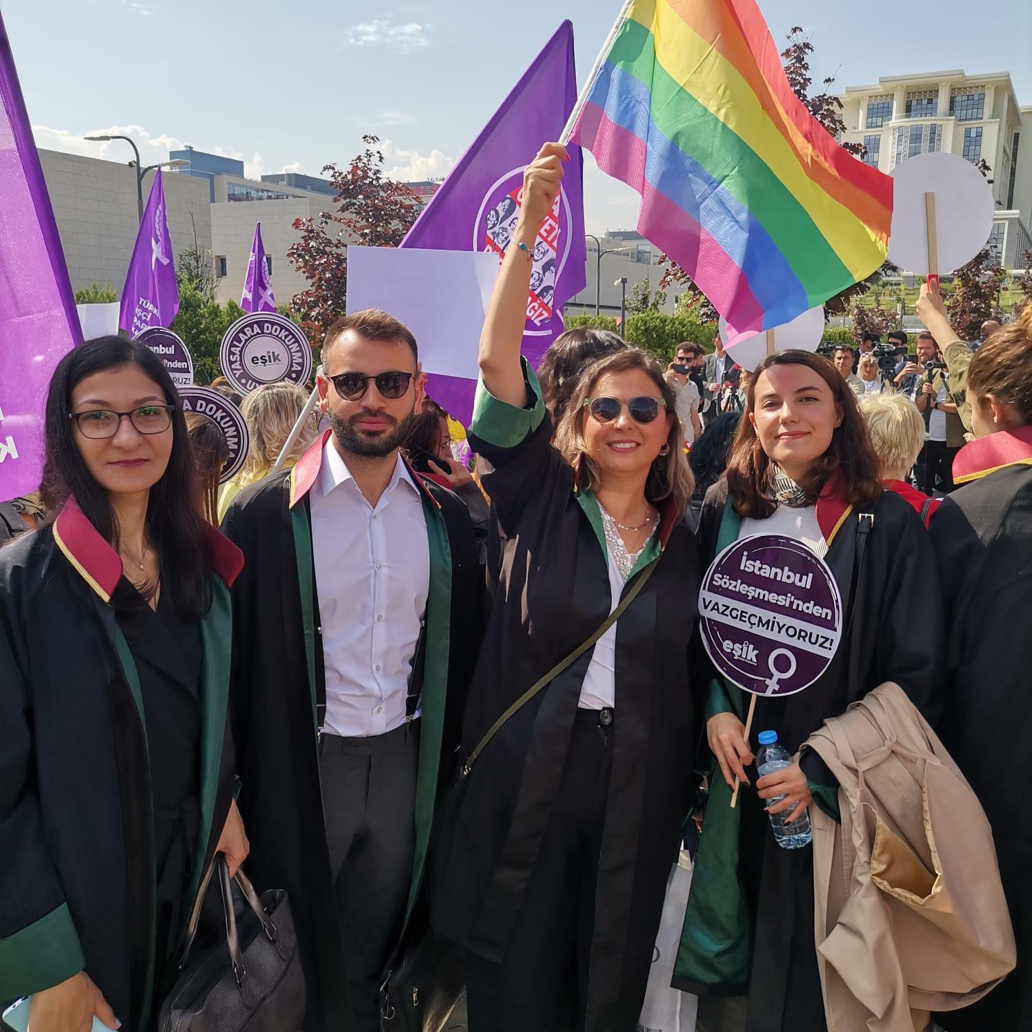 danistay-da-bugun-kadin-ve-lgbti-gazeteciler-erkek-siddeti-haberi-yazmaktan-bikti-1 danistay-da-bugun-kadin-ve-lgbti-gazeteciler-erkek-siddeti-haberi-yazmaktan-bikti-1