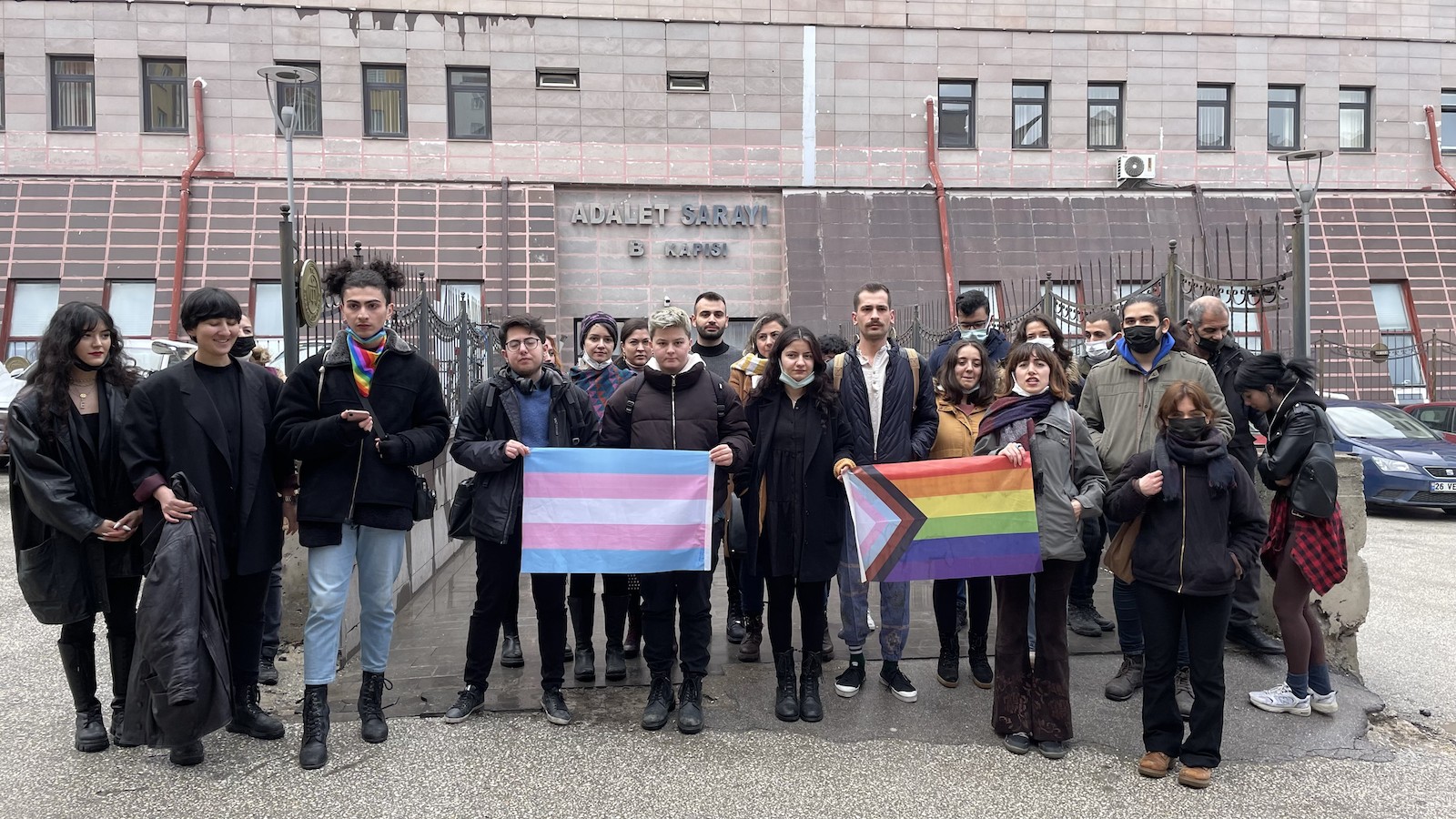 eskisehir-onur-yuruyusu-nde-gozaltina-alinan-cocuklar-beraat-etti-1 eskisehir-onur-yuruyusu-nde-gozaltina-alinan-cocuklar-beraat-etti-1