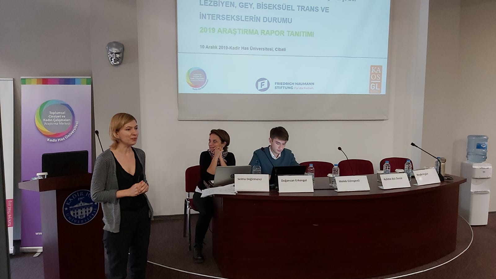 istihdamda-lgbti-lar-ise-alimdan-baslayan-ayrimcilik-ve-gizlenmeye-zorlama-2 istihdamda-lgbti-lar-ise-alimdan-baslayan-ayrimcilik-ve-gizlenmeye-zorlama-2