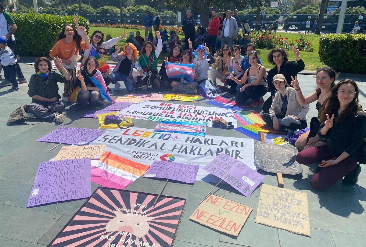 izmir-de-1-mayis-lgbti-fobiye-nakka-1