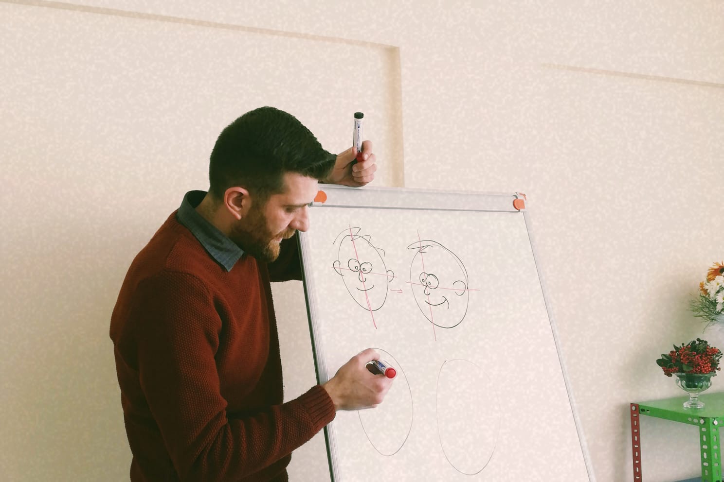karikatur-okulu-karikaturist-emre-yilmaz-i-agirladi-1