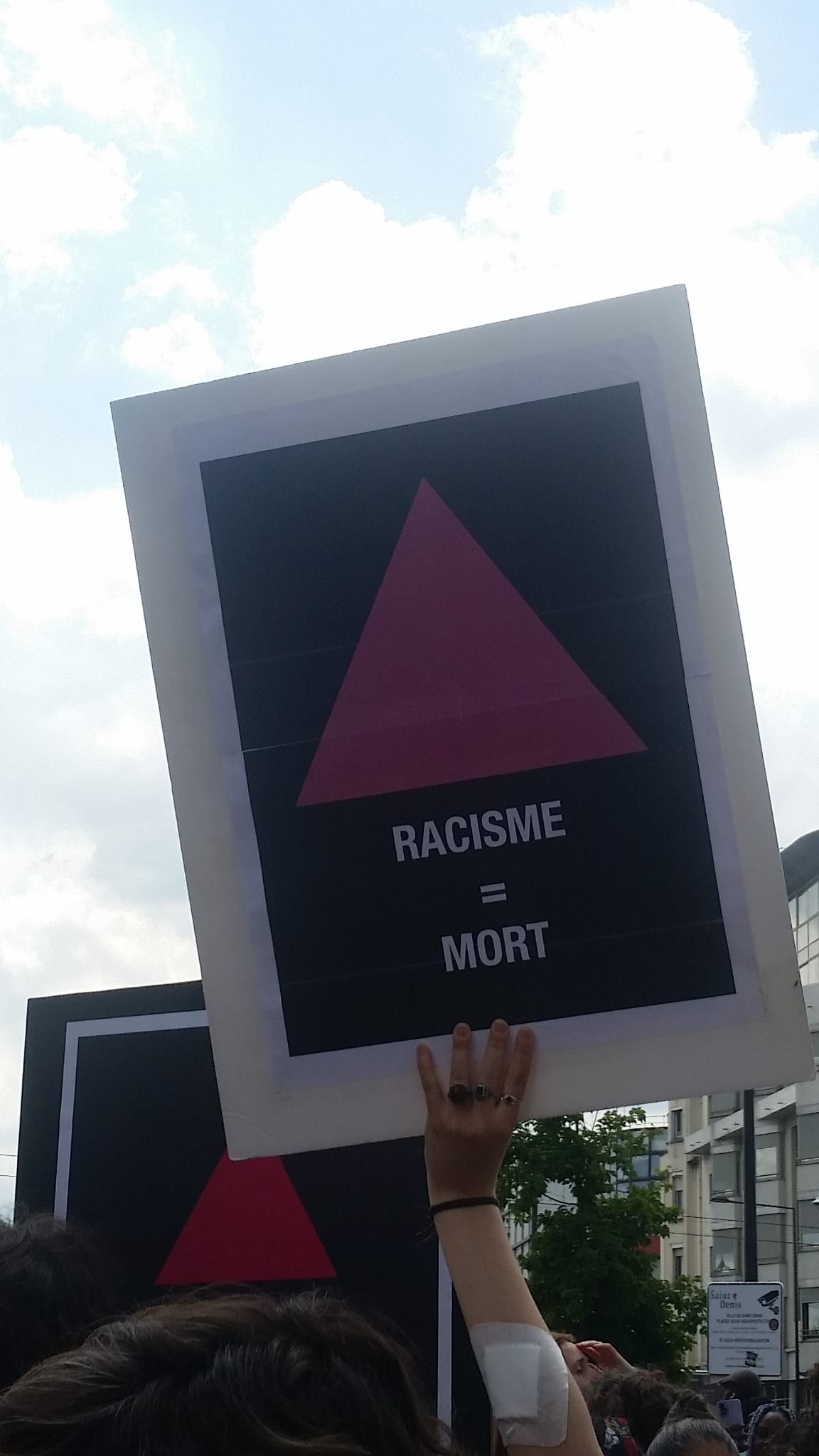 paris-te-onur-yuruyusleri-basladi-queer-dayanisma-sinirlari-yikar-2 paris-te-onur-yuruyusleri-basladi-queer-dayanisma-sinirlari-yikar-2