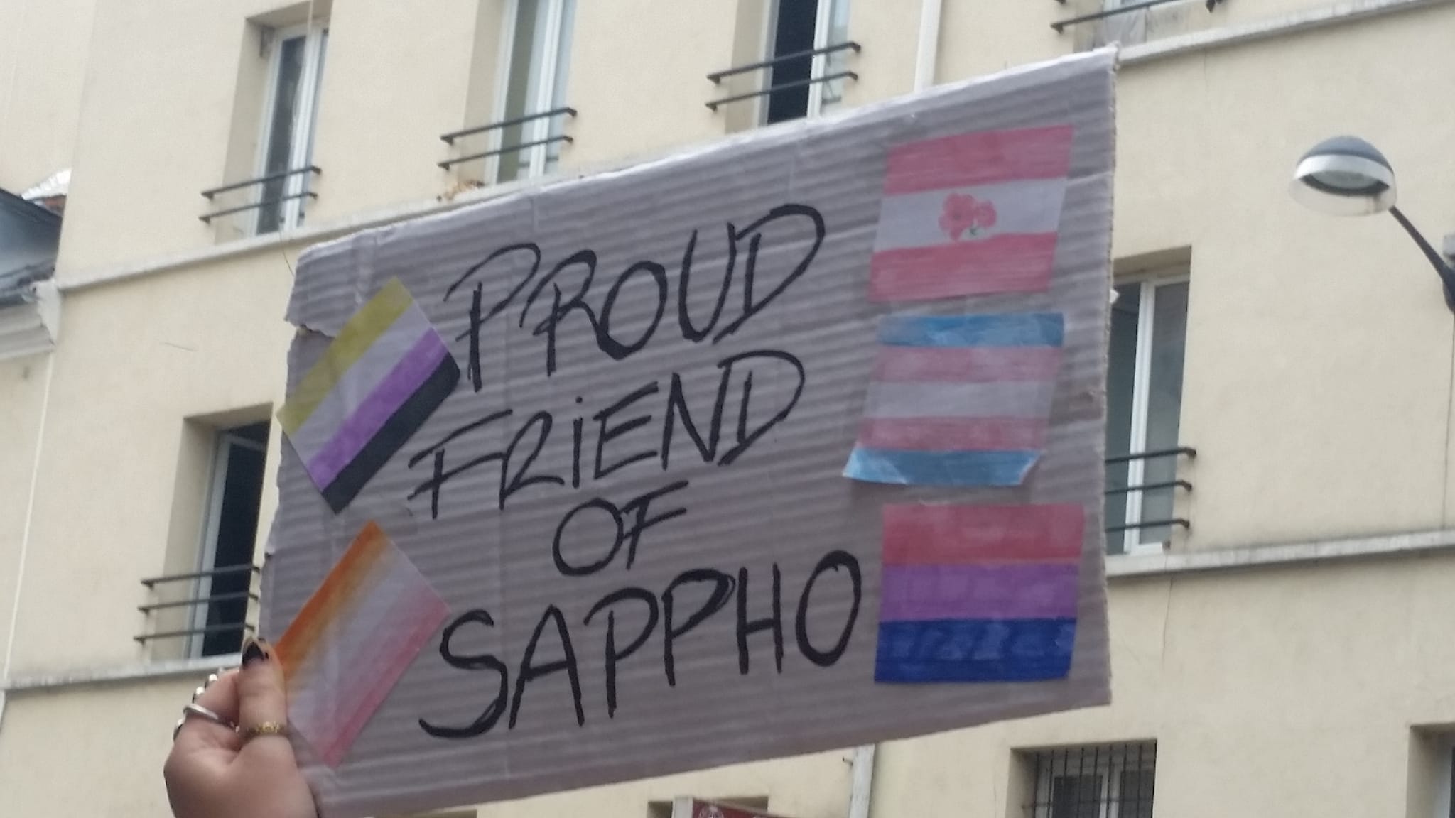 paris-te-onur-yuruyusleri-basladi-queer-dayanisma-sinirlari-yikar-7 paris-te-onur-yuruyusleri-basladi-queer-dayanisma-sinirlari-yikar-7