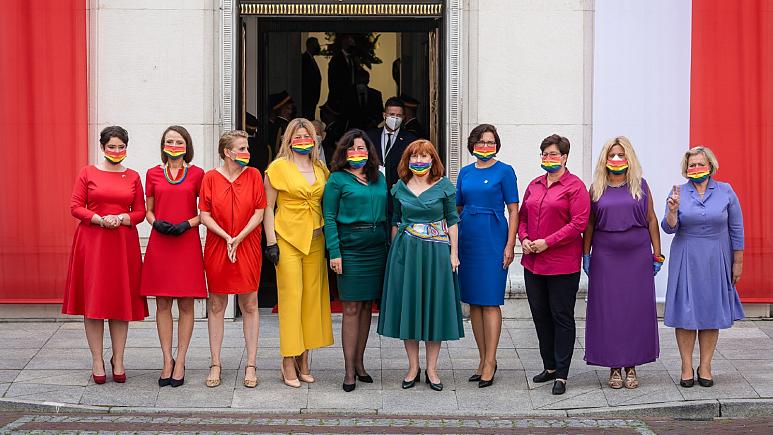 polonya-da-muhalefetten-lgbti-protestosu-1 polonya-da-muhalefetten-lgbti-protestosu-1