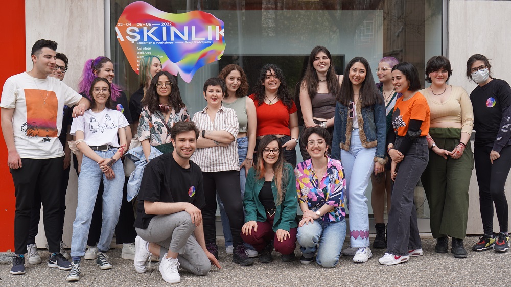 queer-cizgiler-askinlik-la-bulustu-2