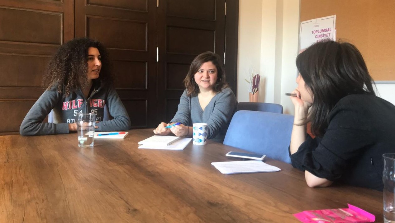 simdi-tam-da-sirasi-feminist-hareket-ozcu-ve-muhafazakar-olamaz-olmamali-1 simdi-tam-da-sirasi-feminist-hareket-ozcu-ve-muhafazakar-olamaz-olmamali-1