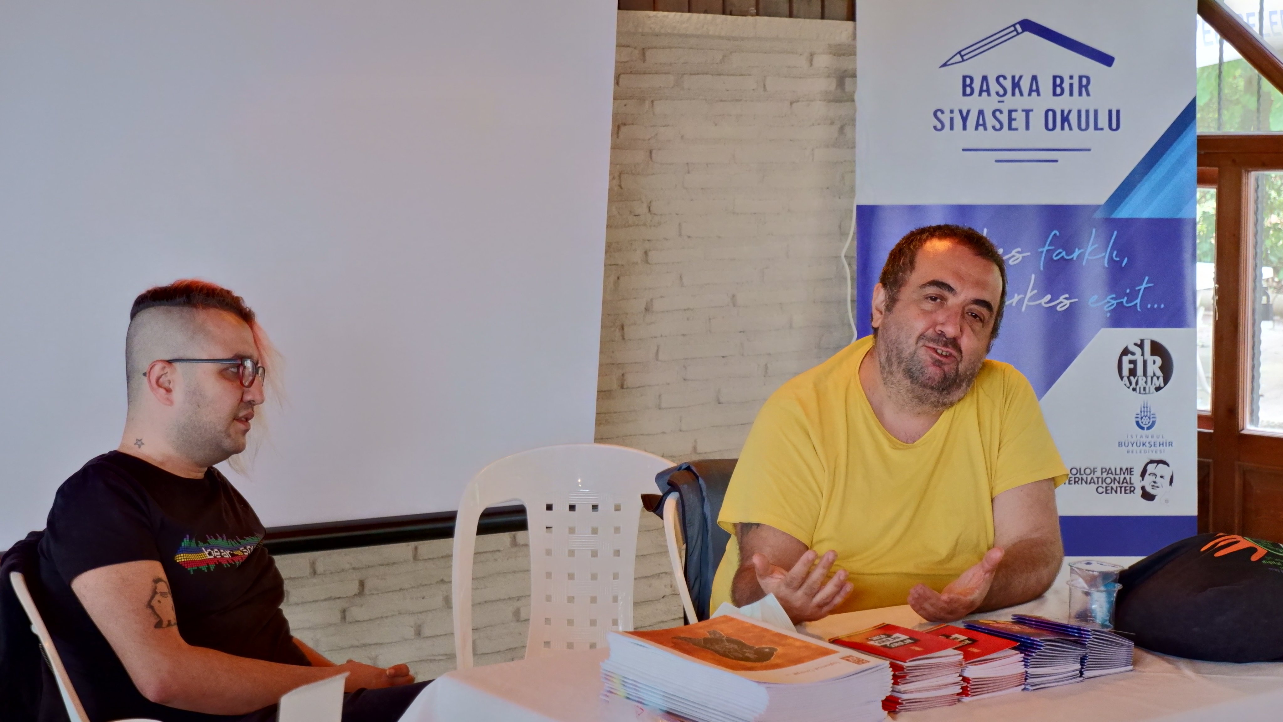 toplumun-disina-itilen-lgbti-larin-ve-romanlarin-ortak-deneyimleri-1 toplumun-disina-itilen-lgbti-larin-ve-romanlarin-ortak-deneyimleri-1