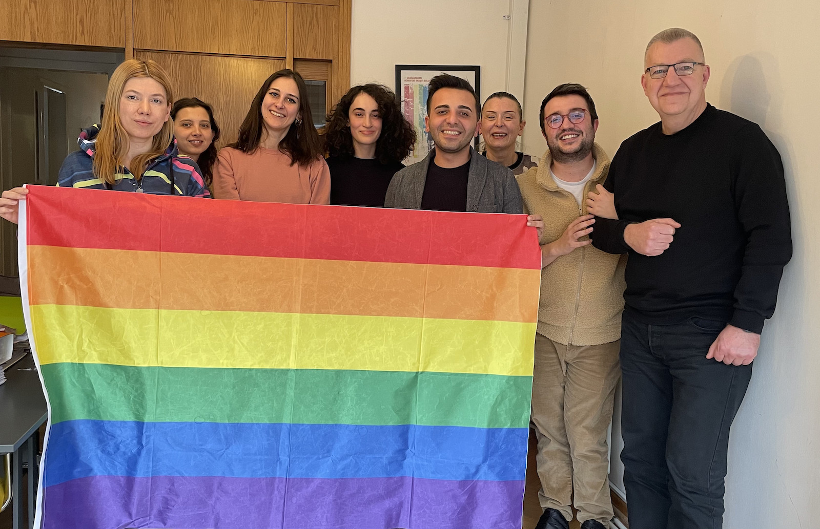 İHD Ankara LGBTİ+ Komisyonu, Kaos GL ve 17 Mayıs’ı ziyaret etti Kaos GL - LGBTİ+ Haber Portalı