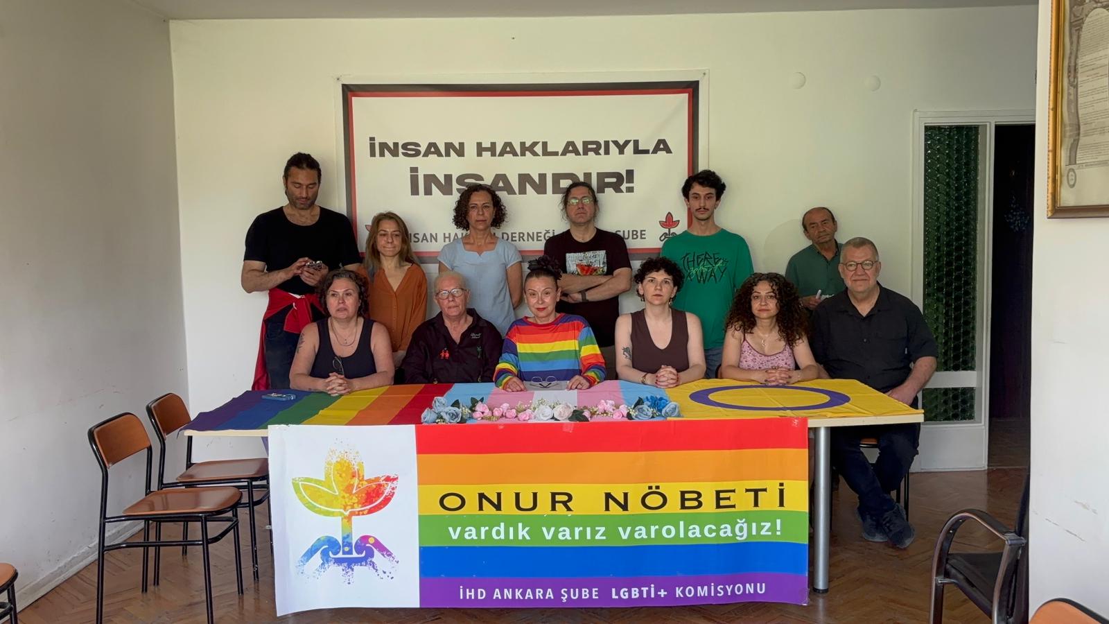 İHD Ankara Şube’den Translarla Eşitlik Günü için Onur Nöbeti: “Translarla eşit oluncaya kadar hiç kimse eşit değil” | Kaos GL - LGBTİ+ Haber Portalı Haber