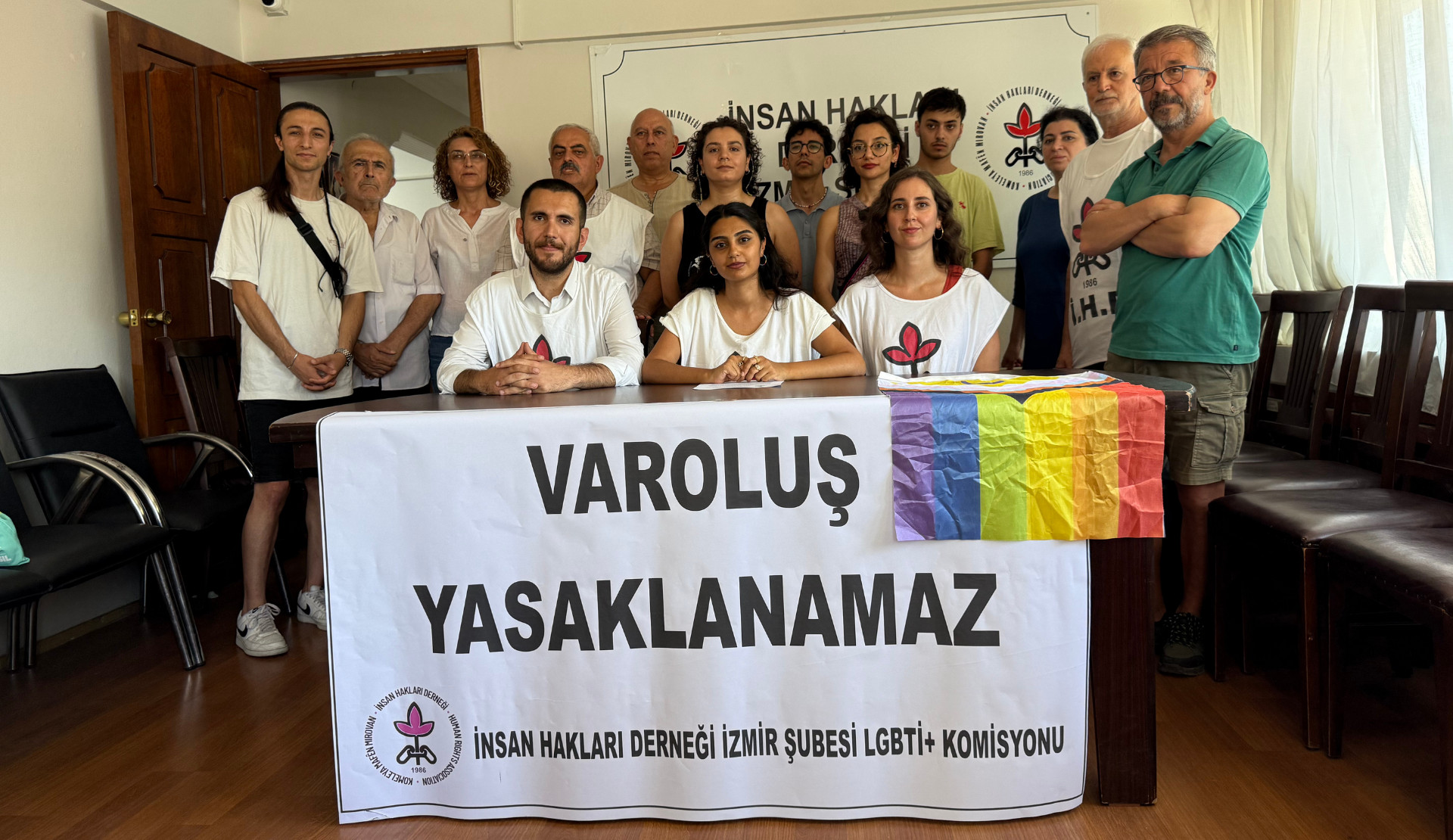 İHD İzmir Şube’de LGBTİ+ Hakları Komisyonu kuruldu Kaos GL - LGBTİ+ Haber Portalı