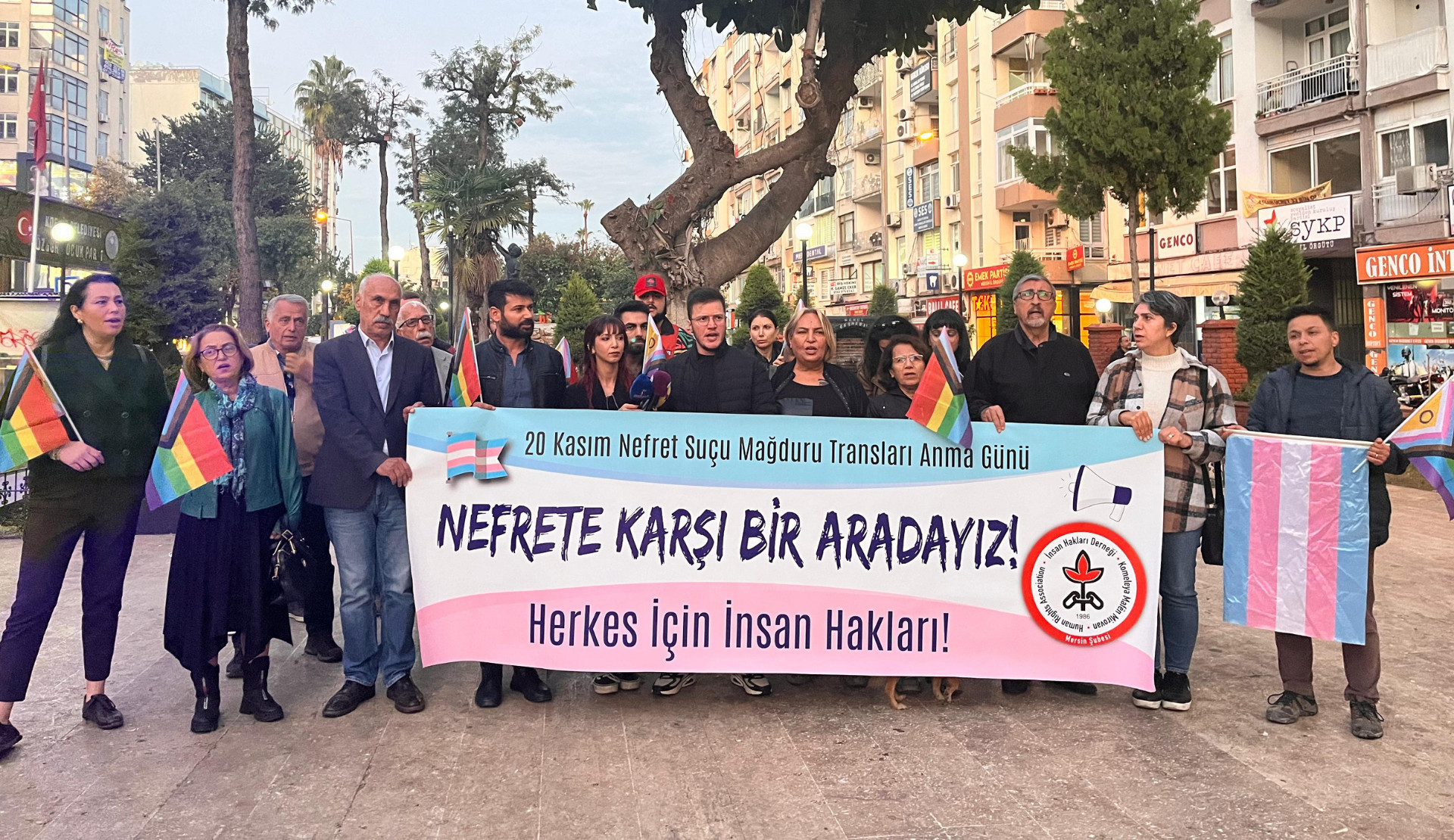 İHD Mersin’den 20 Kasım eylemi: Transların gündeminde her gün şiddet ve nefret var Kaos GL - LGBTİ+ Haber Portalı