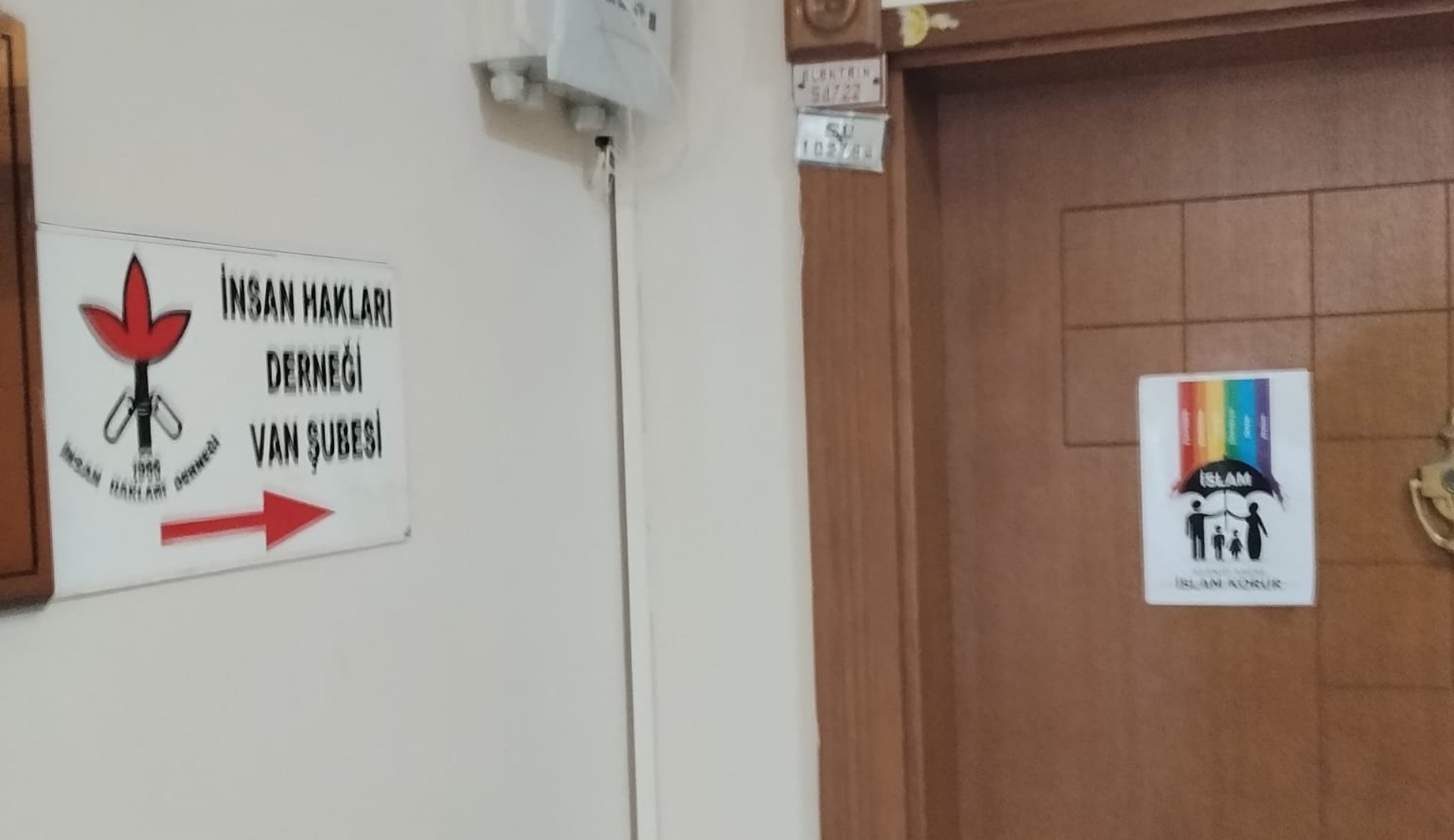 İHD Van Şubesi, LGBTİ+ düşmanı afişle hedef alındı! | Kaos GL - LGBTİ+ Haber Portalı Haber