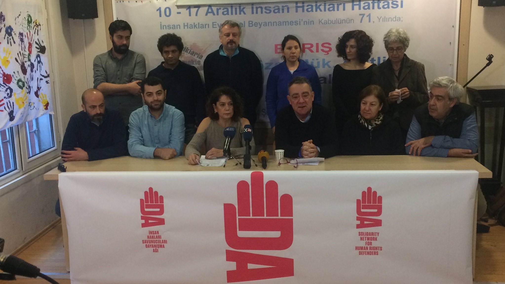 “İnsan hakları savunucularına yönelik tüm tacizlere derhal son verilmesini talep ediyoruz” | Kaos GL - LGBTİ+ Haber Portalı