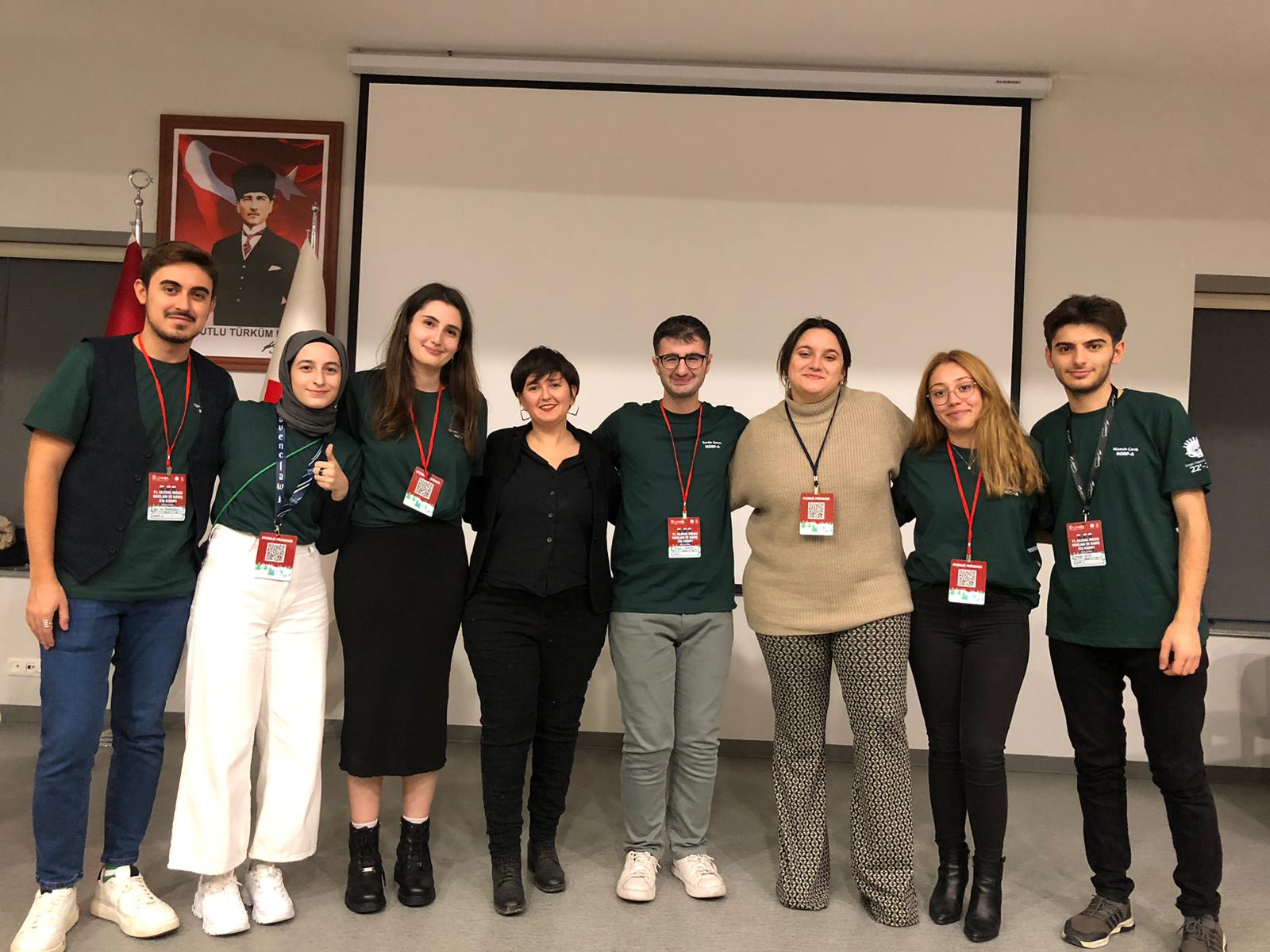 İnsan haklarından taraf doktor adaylarına: Sanatta savunuculuk Kaos GL - LGBTİ+ Haber Portalı