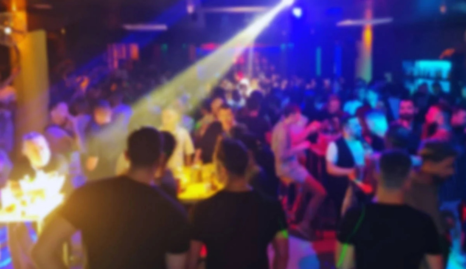 İstanbul’da 18 yıldır faaliyet gösteren gey gece kulübü Tek Yön kapatıldı! | Kaos GL - LGBTİ+ Haber Portalı Haber