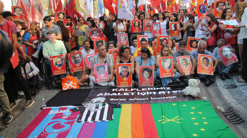 İstanbul’da Suruç anması: “Hande Kader'in faili Suruç'un katili” Kaos GL - LGBTİ+ Haber Portalı