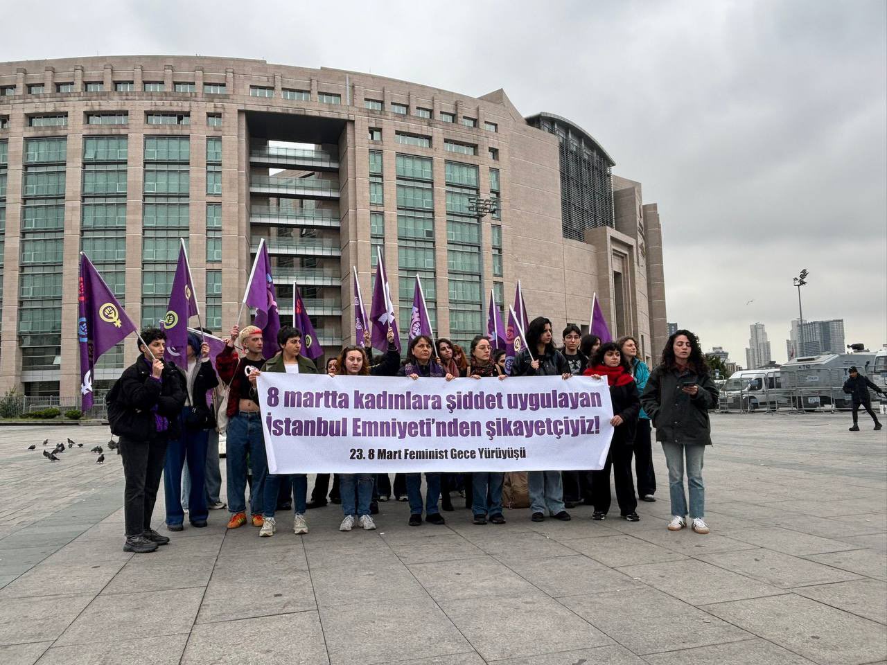 İstanbul Feminist Gece Yürüyüşü Komitesi, İstanbul Emniyeti hakkında suç duyurusunda bulundu Kaos GL - LGBTİ+ Haber Portalı