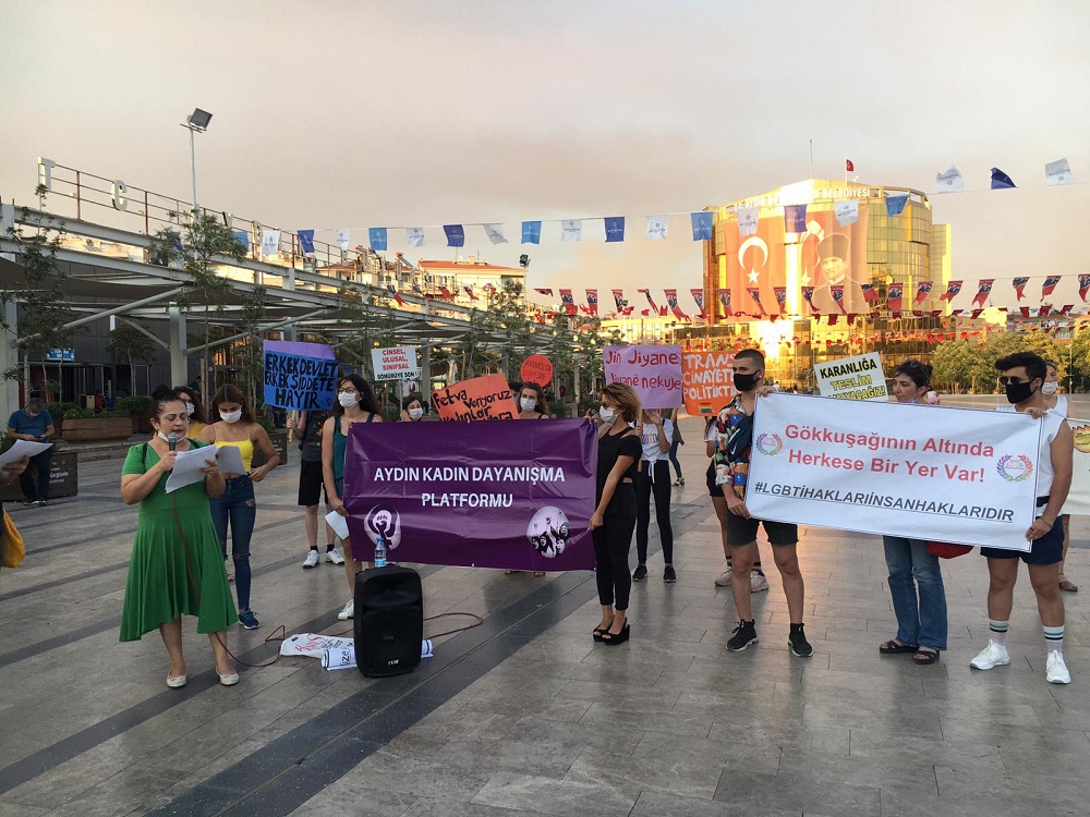 “İstanbul Sözleşmesi çocuklar, kadınlar ve LGBTİ+ bireyler için erkek şiddetine karşı hukuki koruma sağlıyor” Kaos GL - LGBTİ+ Haber Portalı