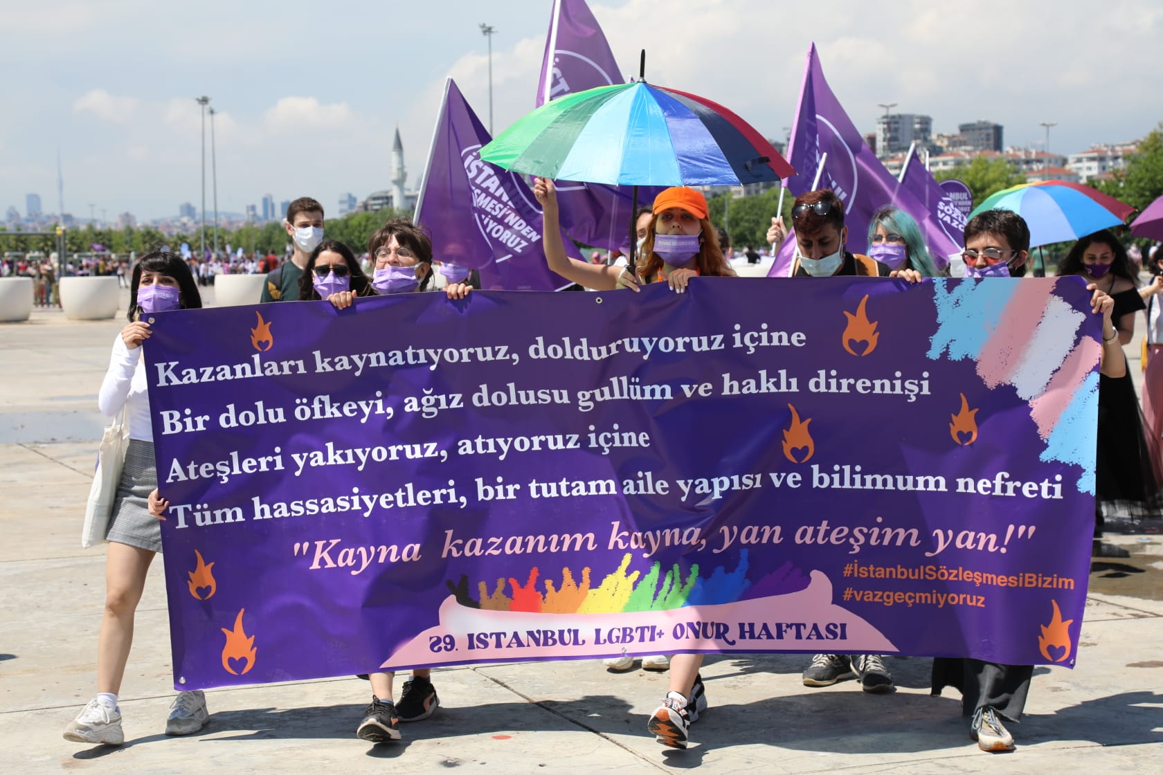 İstanbul Sözleşmesi’nden Vazgeçmiyoruz mitingi: Lezbiyen, mezbiyen var öyle bir şey! Kaos GL - LGBTİ+ Haber Portalı