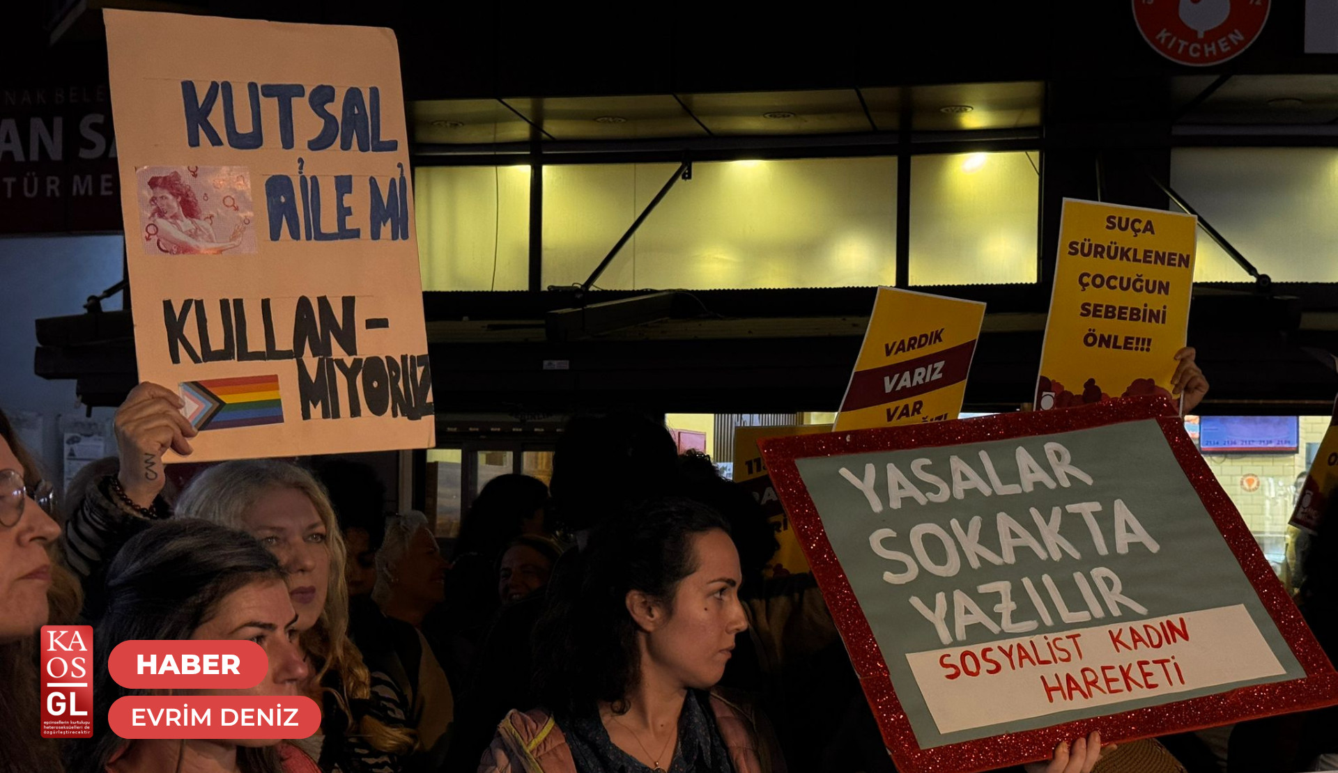 İzmir Kadın Platformu yargı paketine karşı sokaklardaydı: "Hayatlarımız, sizin ahlak tanımınızdan değerlidir" | Kaos GL - LGBTİ+ Haber Portalı Haber