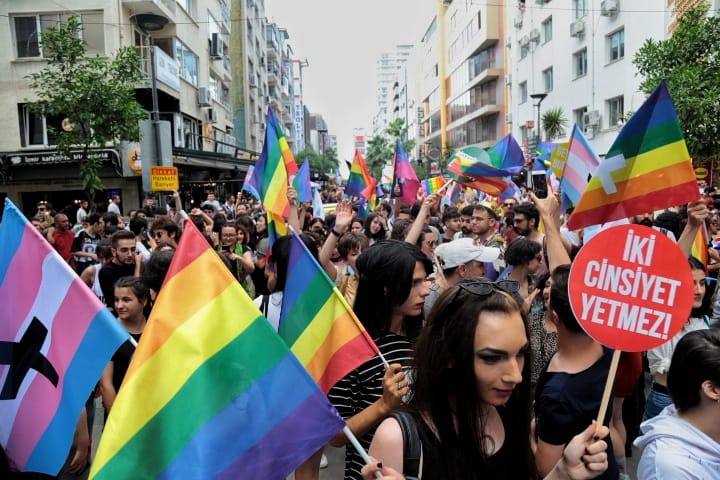 İzmir Onur Haftası ikinci buluşmaya çağırıyor Kaos GL - LGBTİ+ Haber Portalı