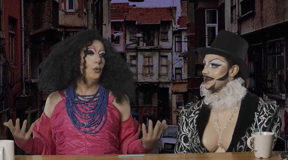 Jilet Sebahat: “Kendimi Beyoğlu’nda var ettim, içsel dünyamın yolculuğuna burada başladım” Kaos GL - LGBTİ+ Haber Portalı