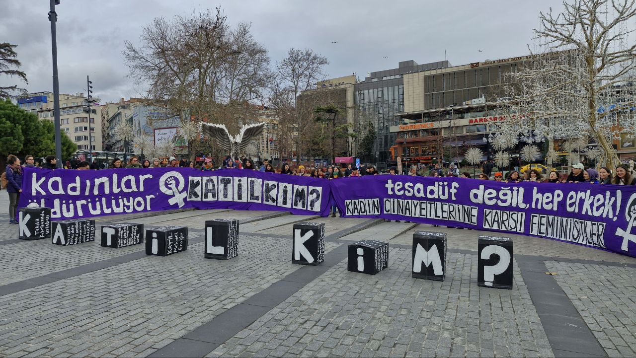 Kadın Cinayetlerine Karşı Feministler sokağa çıktı: Katil kim? Kaos GL - LGBTİ+ Haber Portalı