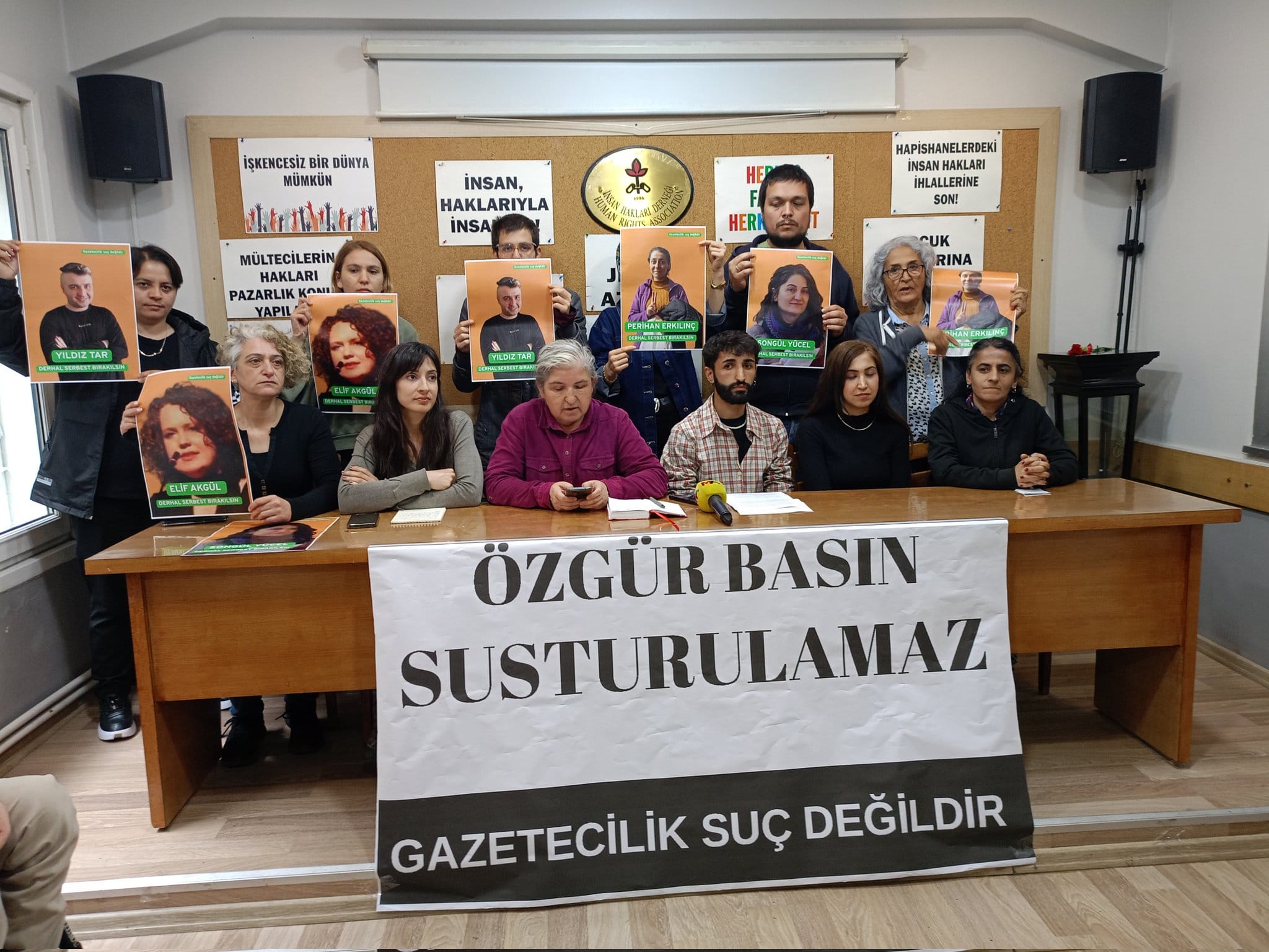 “Kadın ve LGBTİ+ gazeteciler, yalnızca haber yaptıkları için değil, kimlikleriyle nedeniyle de hedef alınıyor” Kaos GL - LGBTİ+ Haber Portalı