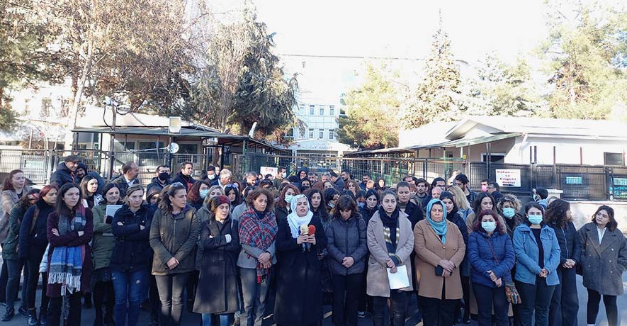 “Kadınlara değil faillere barikat olun!” Kaos GL - LGBTİ+ Haber Portalı