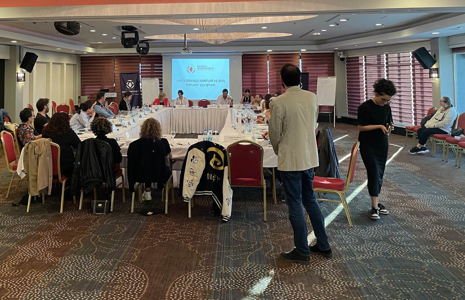 Kamu, LGBTİ+’ları düşmanlaştırıyor; peki sivil toplum ne yapıyor? Kaos GL - LGBTİ+ Haber Portalı