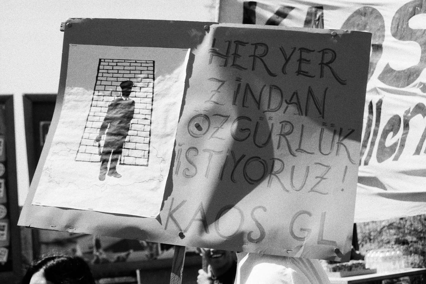 Yeni Şafak’tan LGBTİ+ derneklerine “ajan” karalaması Kaos GL - LGBTİ+ Haber Portalı