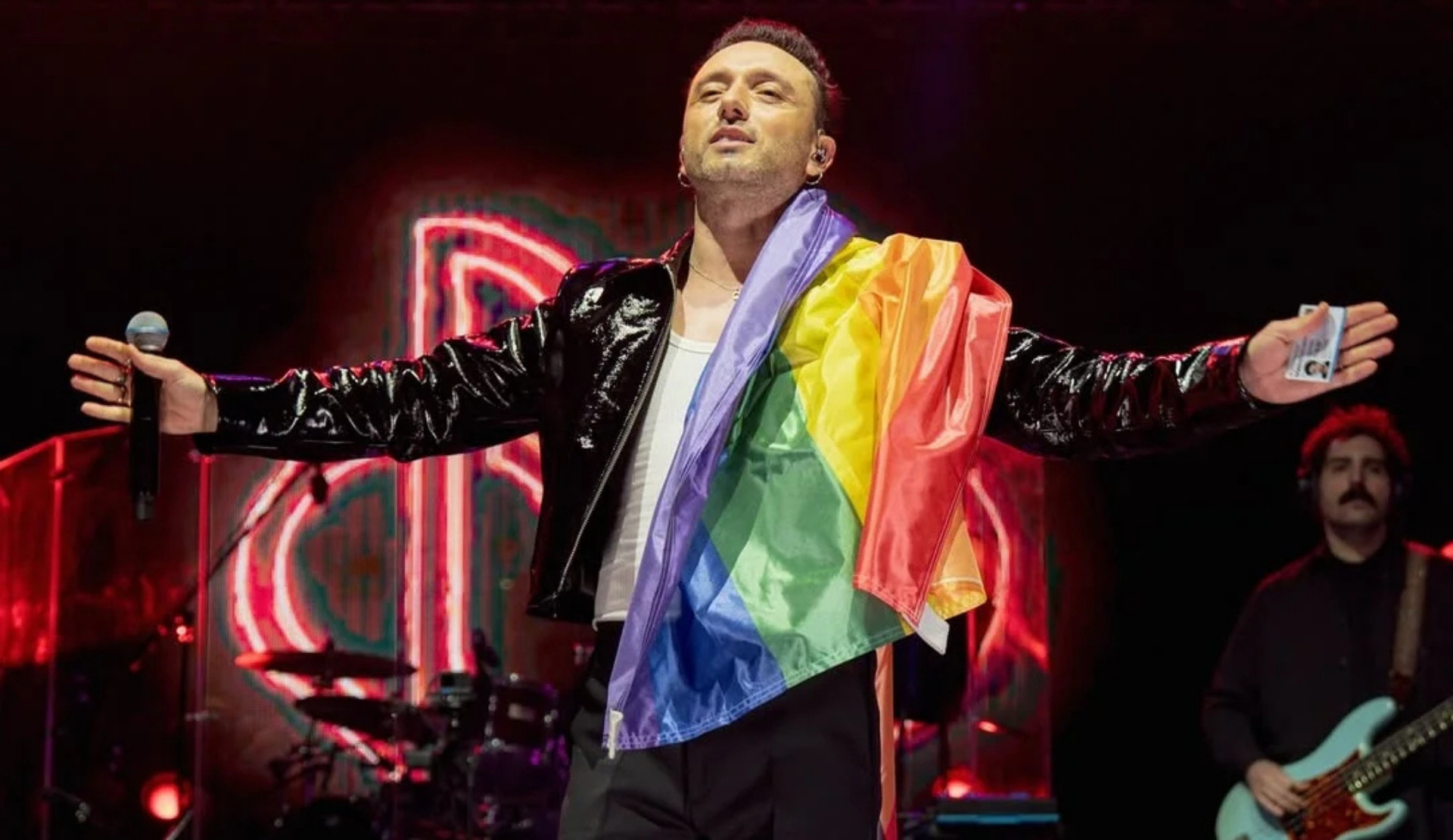 Kaos GL’den Mabel Matiz açıklaması: Genel ahlak kalkanıyla sanata saldırıya son! Kaos GL - LGBTİ+ Haber Portalı