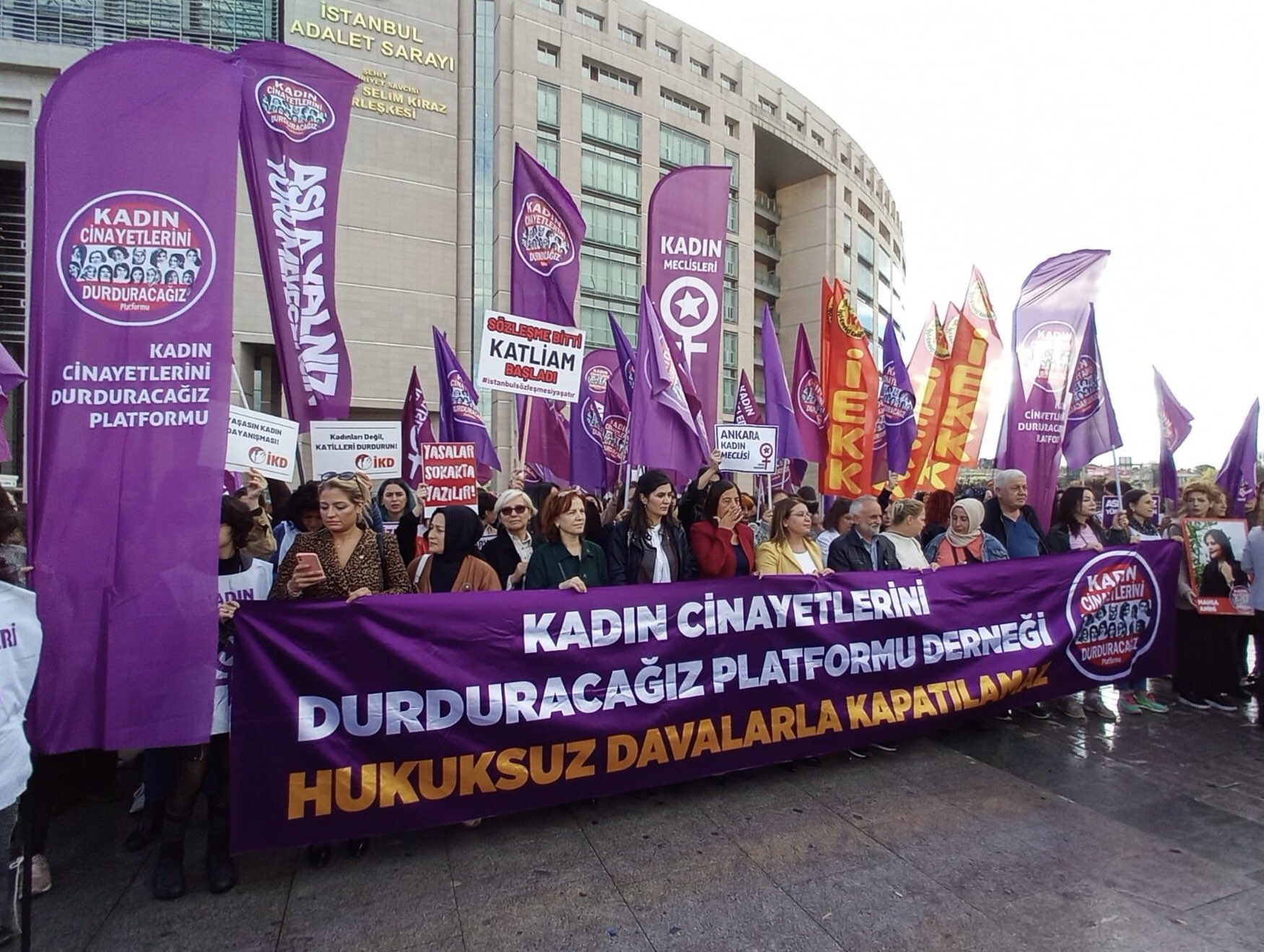 KCDP davası ertelendi: Ülkeyi bir karanlığa sürüklemek istiyorlar Kaos GL - LGBTİ+ Haber Portalı
