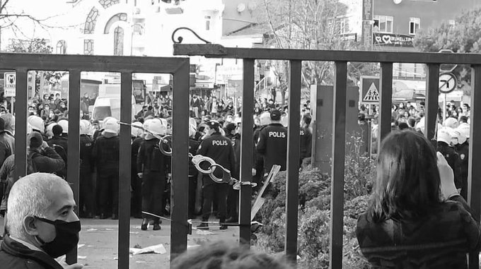 “LGBTİ+ düşmanı kayyumların sultasını kabul etmeyeceğiz” | Kaos GL - LGBTİ+ Haber Portalı