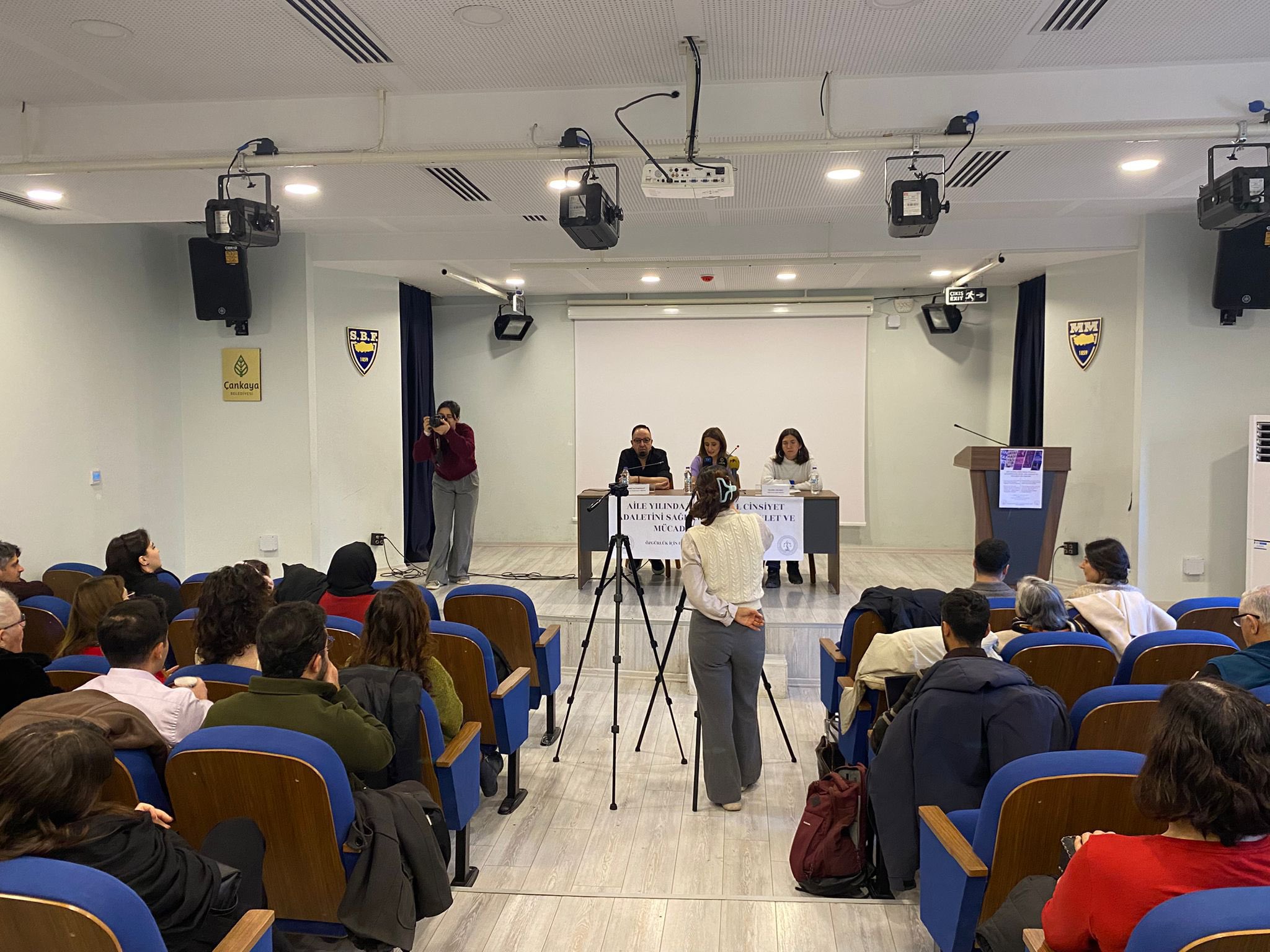 LGBTİ+ düşmanı yasa taslakları: Hukuk, devletin idari şiddetidir | Kaos GL - LGBTİ+ Haber Portalı Haber