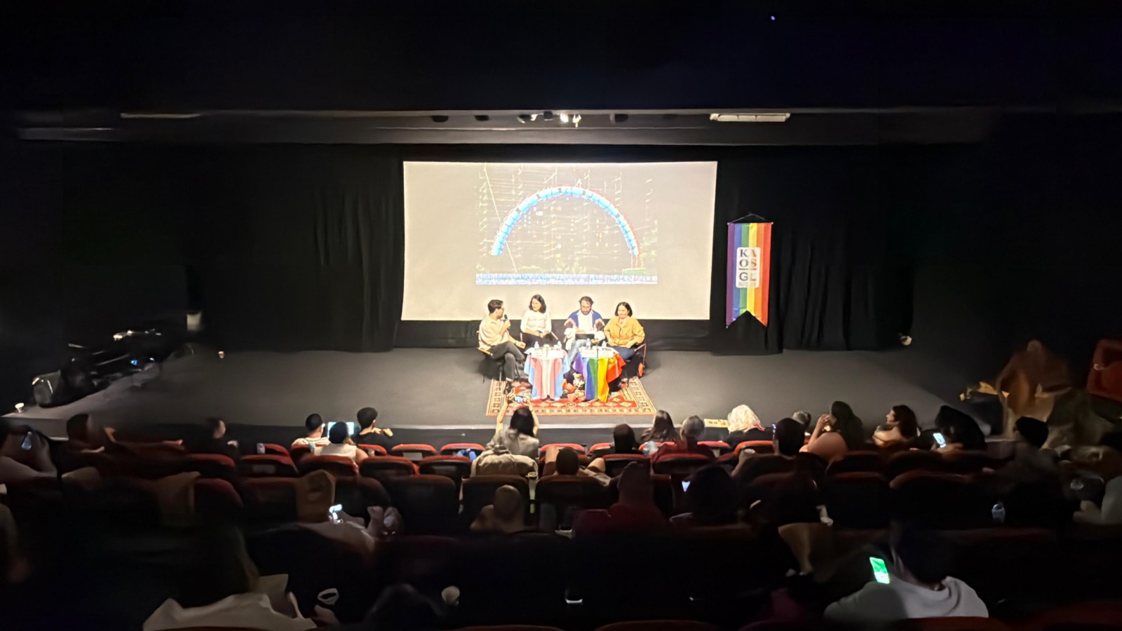 LGBTİ+ Hakları Sempozyumu: “Zor gücü, LGBTİ+’ları temsil dışı bırakmak için kullanılıyor” | Kaos GL - LGBTİ+ Haber Portalı Haber