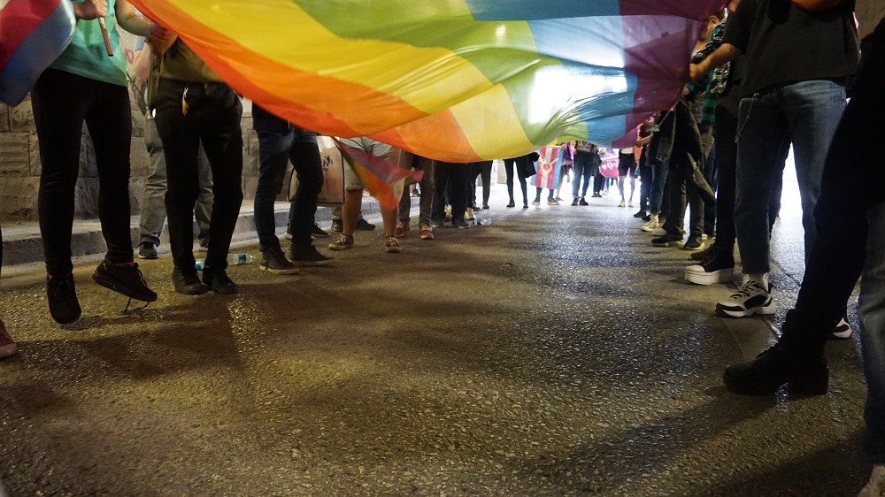 “LGBTİ+’lar için barınmayla birlikte bütün sosyal hakların ihlal edildiği bir yoksulluk hali var” Kaos GL - LGBTİ+ Haber Portalı