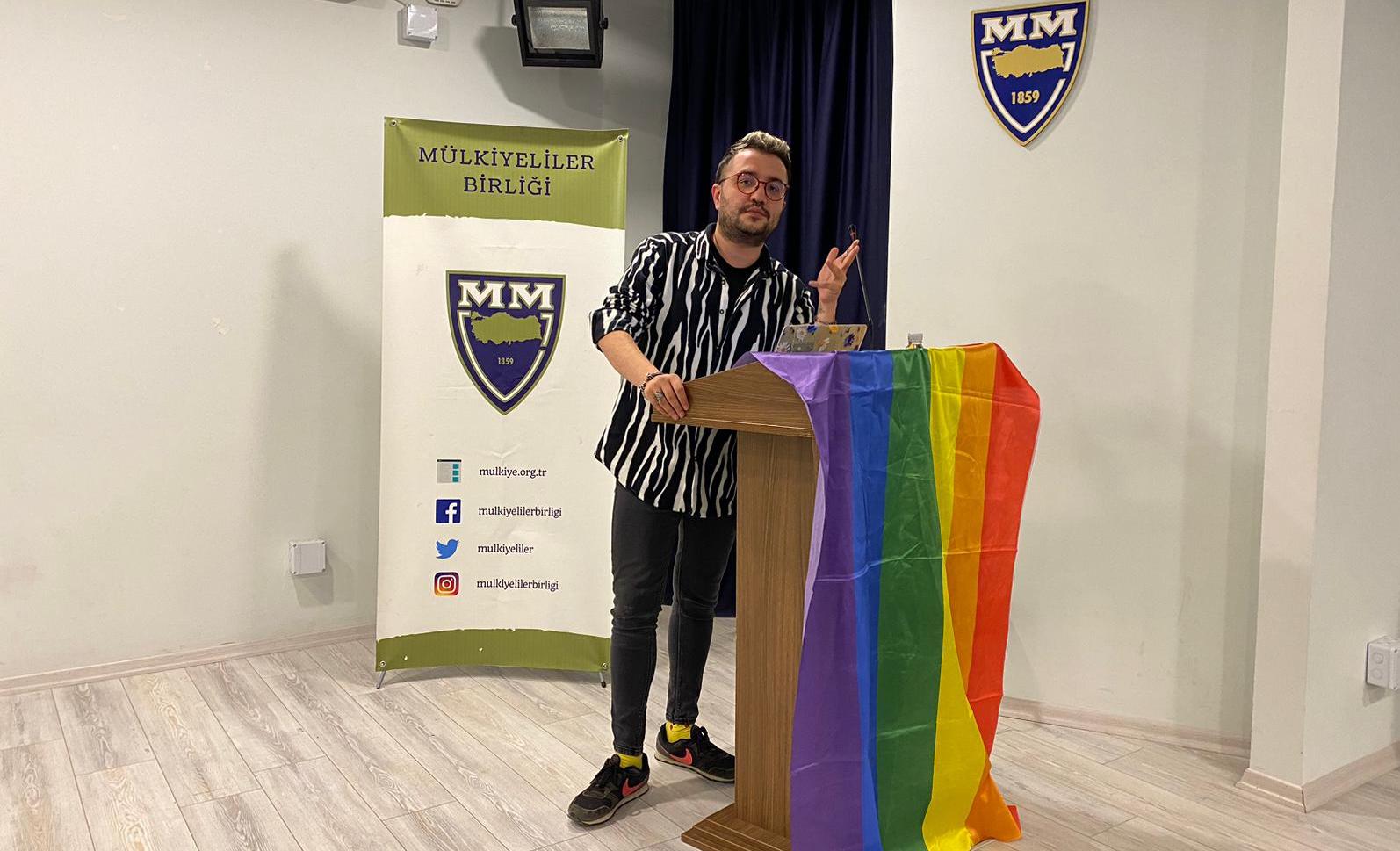 LGBTİ+’lara şiddet dijitalde başlıyor, fiziksel alana sıçrıyor | Kaos GL - LGBTİ+ Haber Portalı Haber