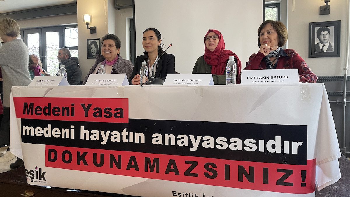 “LGBTİ+’ların, kadınların ve çocukların insan haklarından soyutlandığı bir toplum düzeni hayalleri var” | Kaos GL - LGBTİ+ Haber Portalı Haber