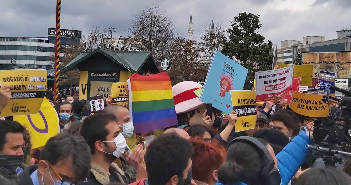 Boğaziçi sergi davası 30 Mart’a ertelendi Kaos GL - LGBTİ+ Haber Portalı