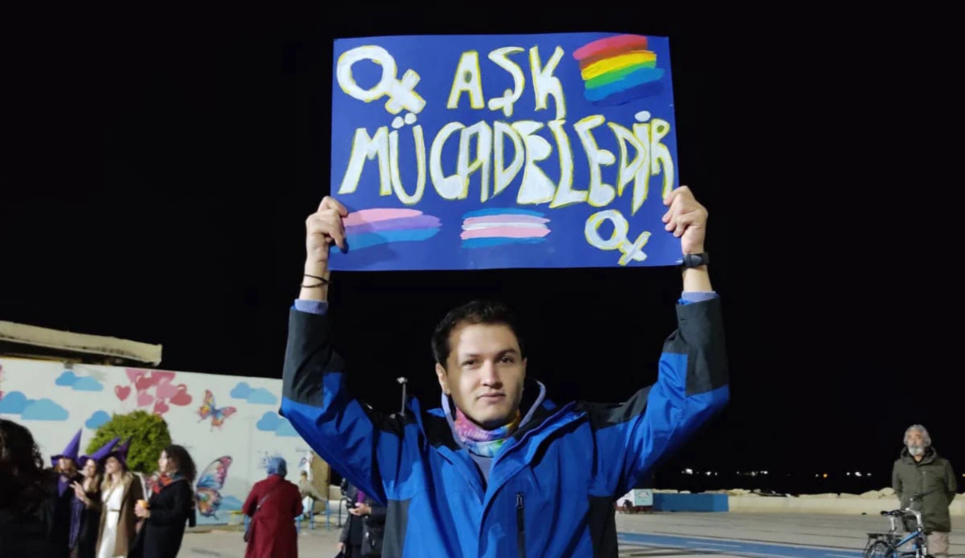 Mahkemeden LGBTİ+ aktivistine cezada indirim yok: Gerekçe "olumsuz kişilik özellikleri" | Kaos GL - LGBTİ+ Haber Portalı Haber