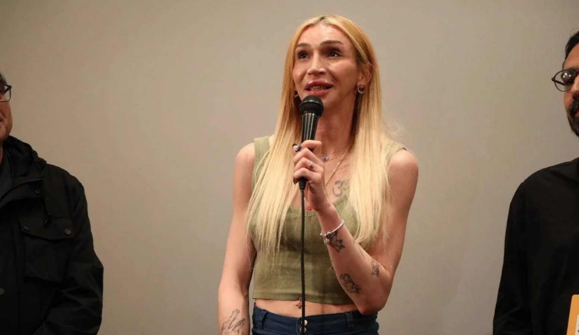 Meli Bendeli: “Cinsel kimliğim nedeniyle iş verilmediği için tüm geçimimi sosyal medya hesaplarımdan sağlamak zorundayım” | Kaos GL - LGBTİ+ Haber Portalı Haber