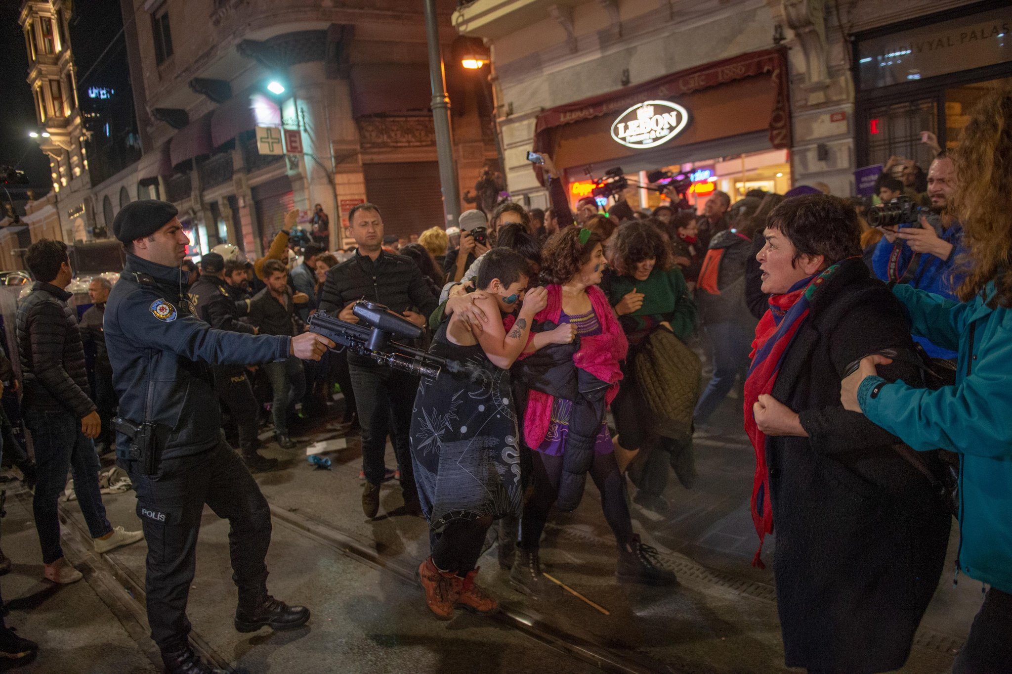 Minister of Interior continues to point LGBTI+’s as targets: “50 LGBT women attacked police” | Kaos GL - News Portal for LGBTI+