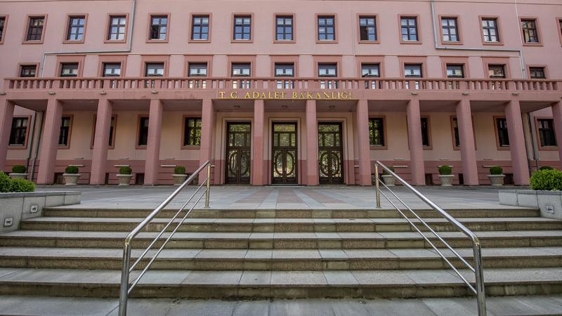 Ministry of Justice labels calls for the “deportation” of LGBTI+ people as “freedom of the press” | Kaos GL - News Portal for LGBTI+ News