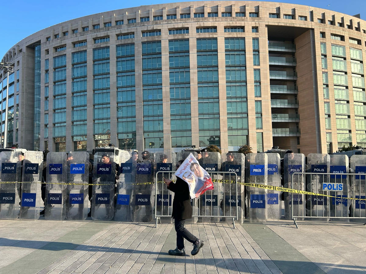 MLSA 2025 Dava İzleme Raporu: Aktivistler yine hedefte, tutuklamalarda artış var! Kaos GL - LGBTİ+ Haber Portalı