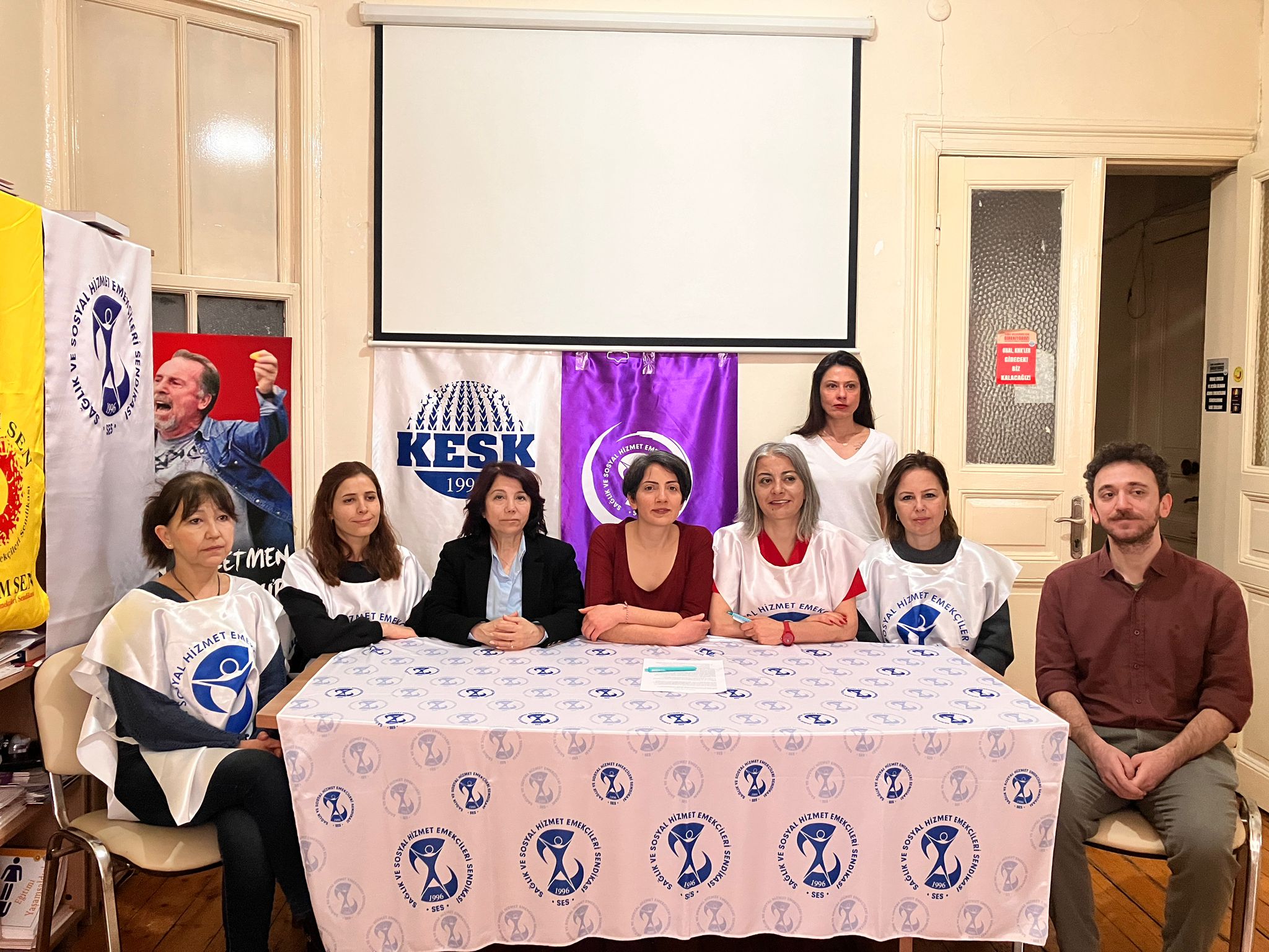 “Nefret söylemini hedefleyen bu ve benzeri her türlü provokasyona karşı yaşamda ısrarlı, özgürlükte kararlıyız!” Kaos GL - LGBTİ+ Haber Portalı