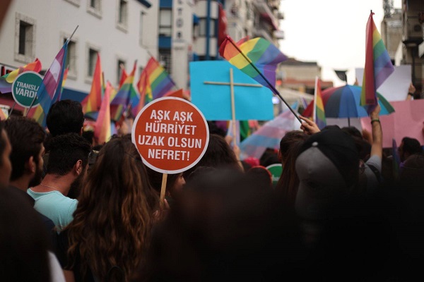 Homofobik nefret söyleminin Ocak ayı sosyal medya seyri Kaos GL - LGBTİ+ Haber Portalı
